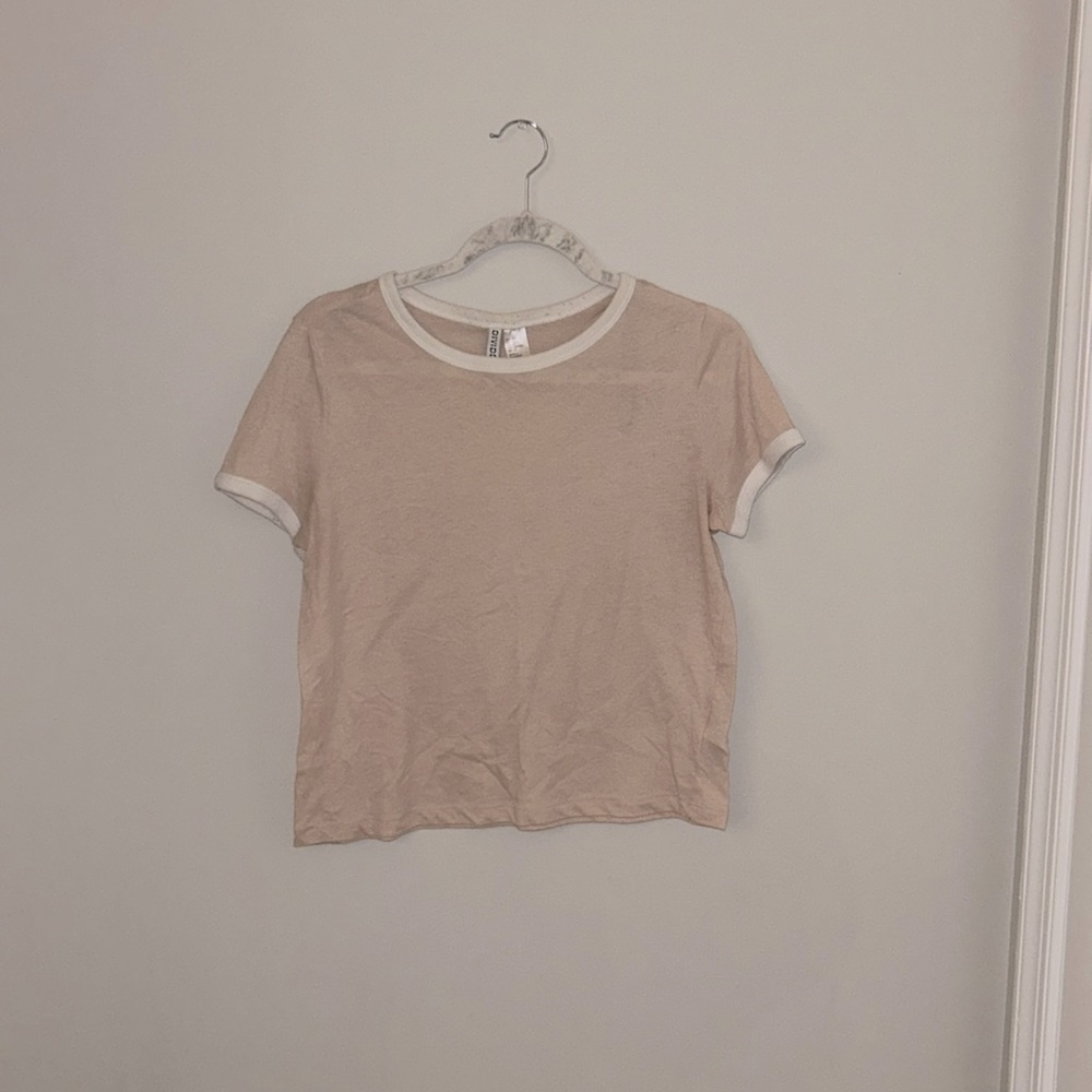 Pink and white cropped t-shirt